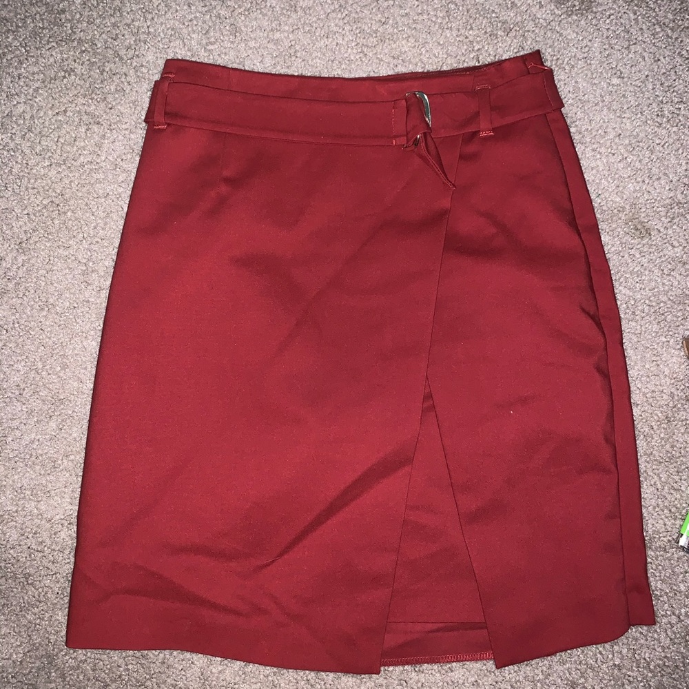 Belted pencil skirt